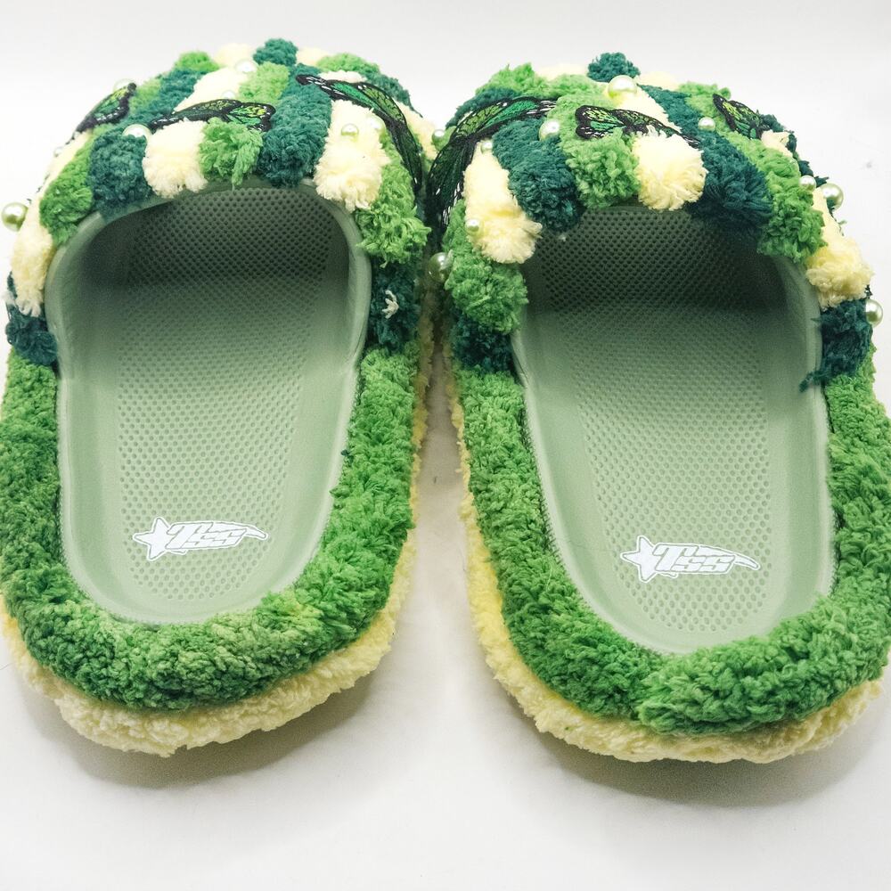The Superstar Store Mother Nature Crochet Yarn Slides Green Size 9 Boho - Picture 3 of 9